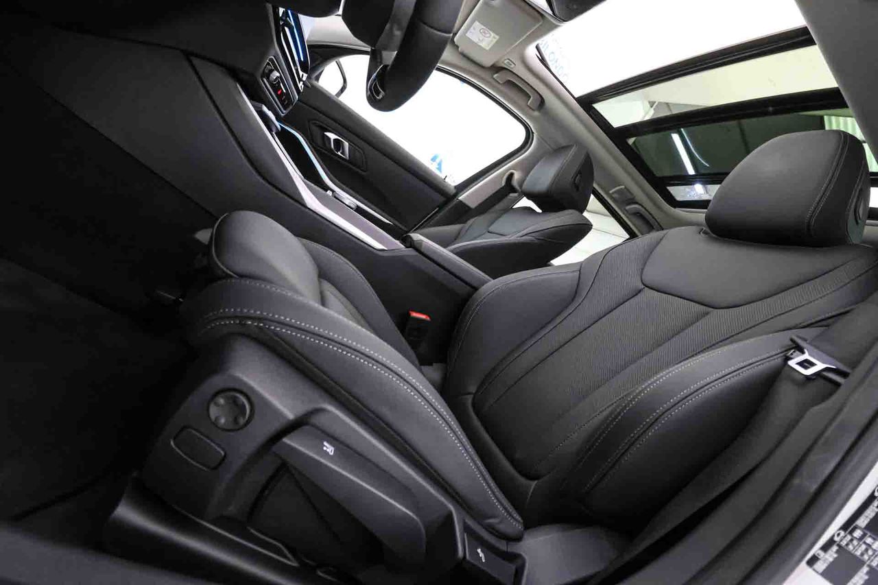 BMW Serie 3 318d Touring Auto - Foto 29