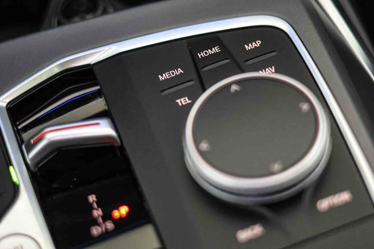 BMW Serie 3 318d Touring Auto - Foto 44