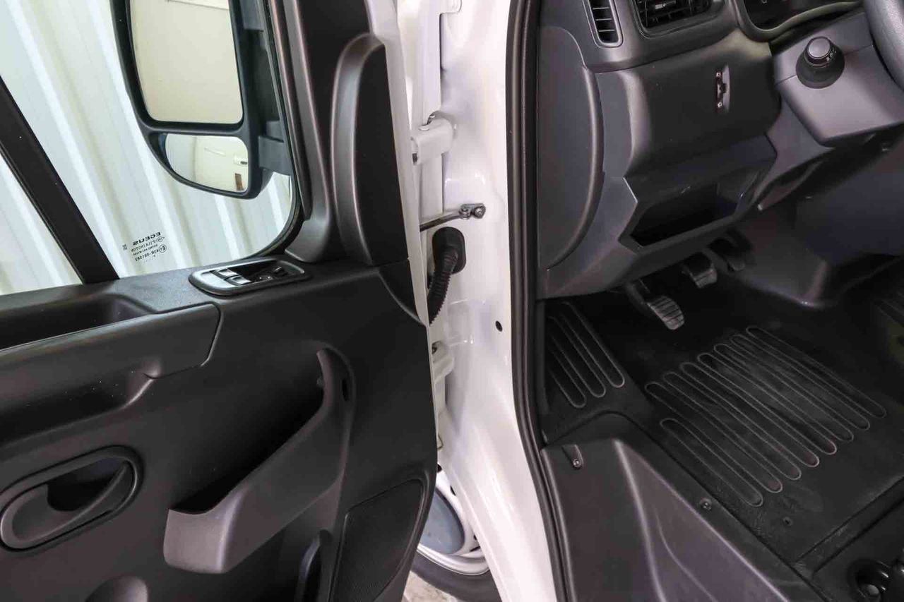 Renault Master Furgón L2H2 T33 Blue dCi - Foto 30