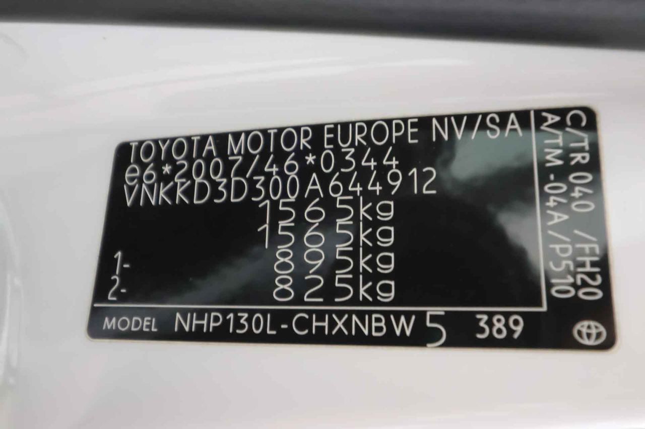 Toyota Yaris 1.5 100H Active - Foto 8