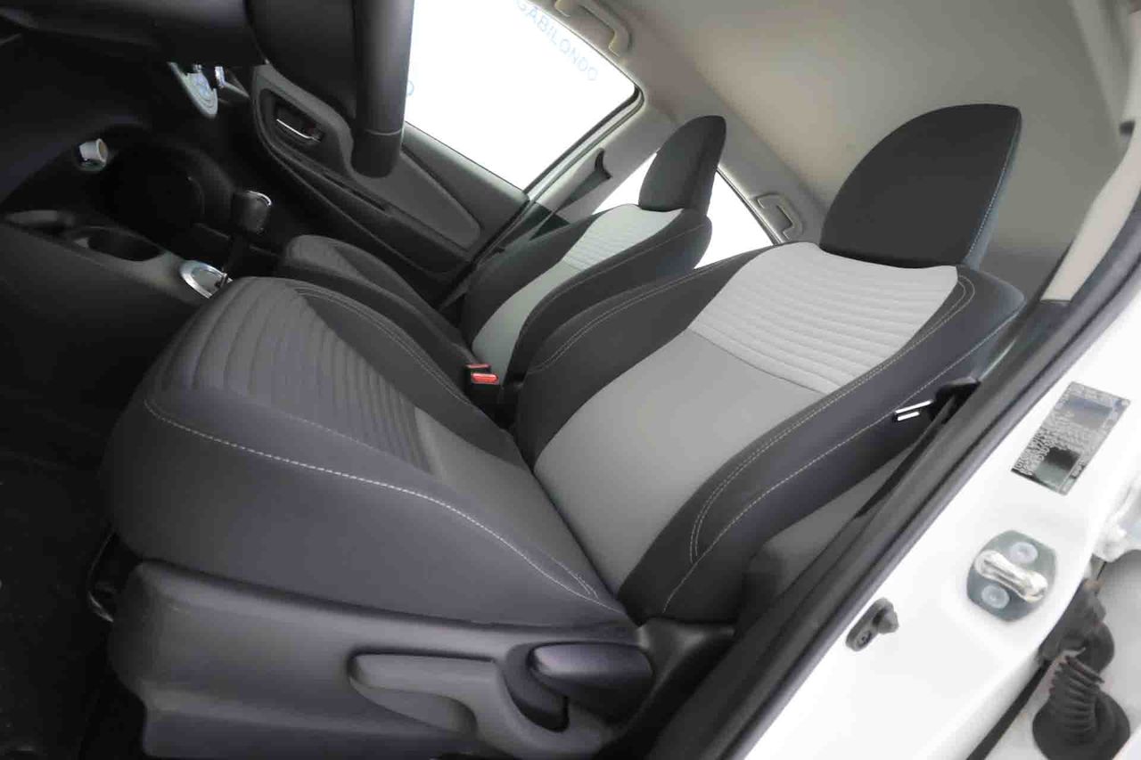 Toyota Yaris 1.5 100H Active - Foto 13
