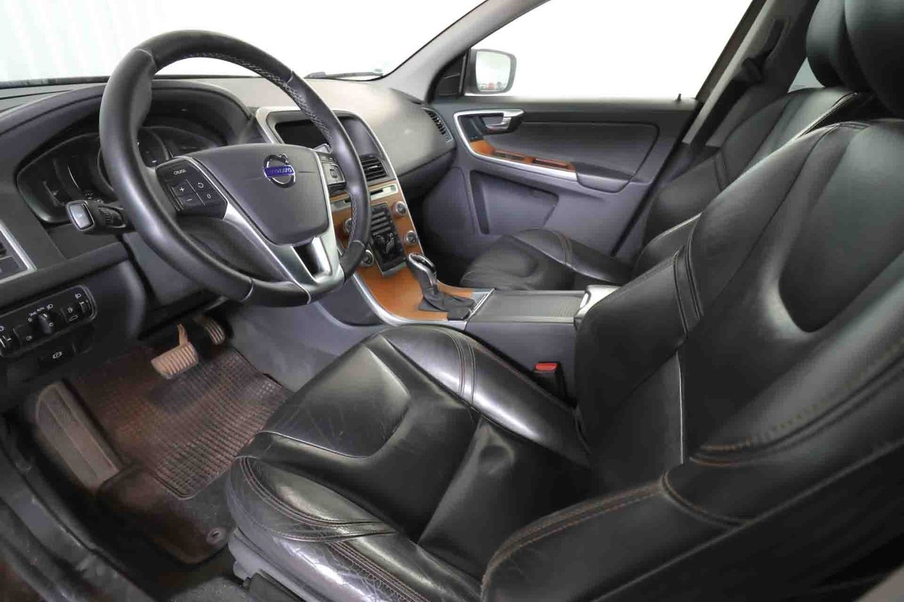 Volvo XC60 2.0 D3 Momentum Auto - Foto 5