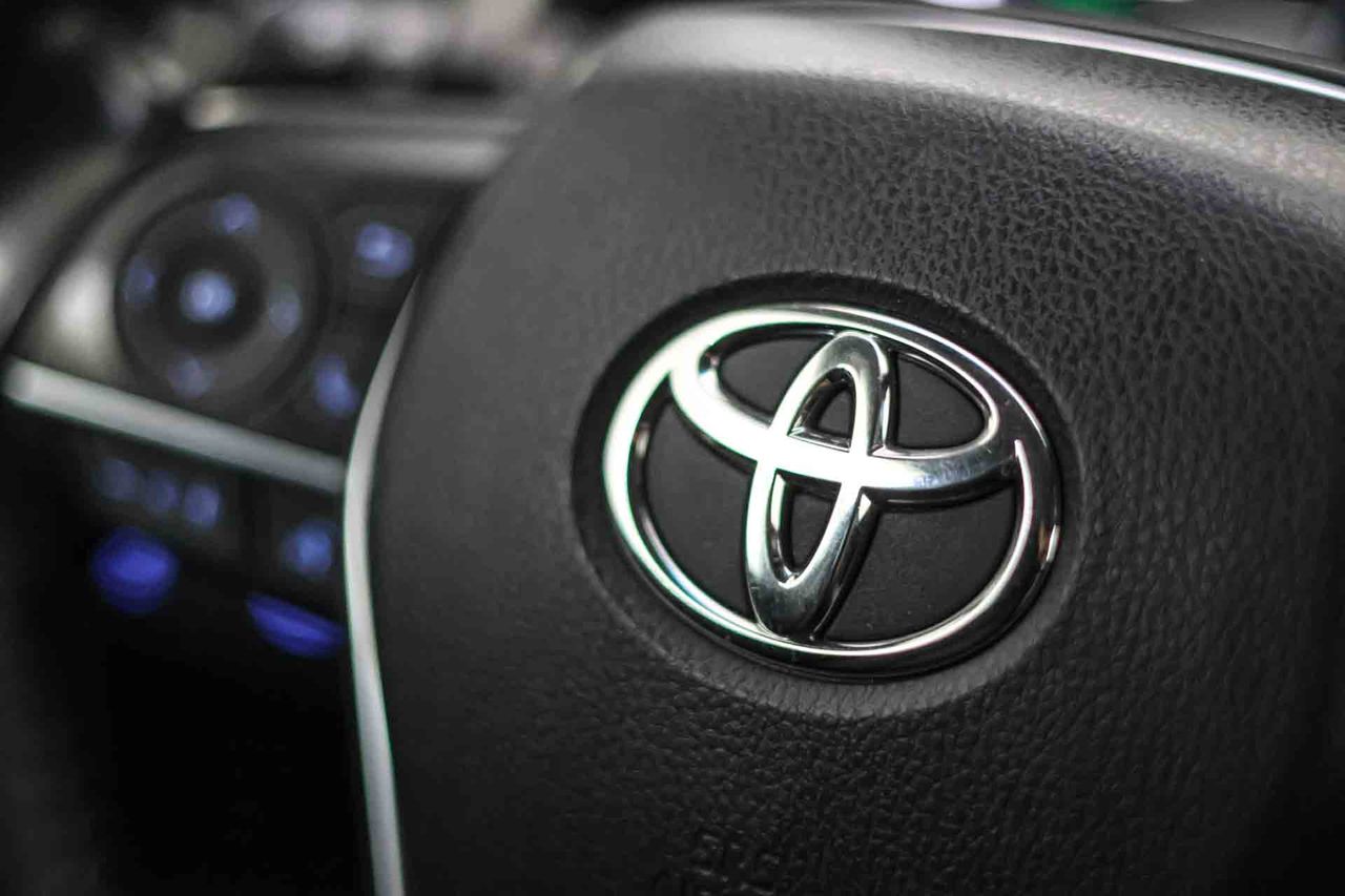 Toyota Camry 2.5 220H Advance - Foto 35