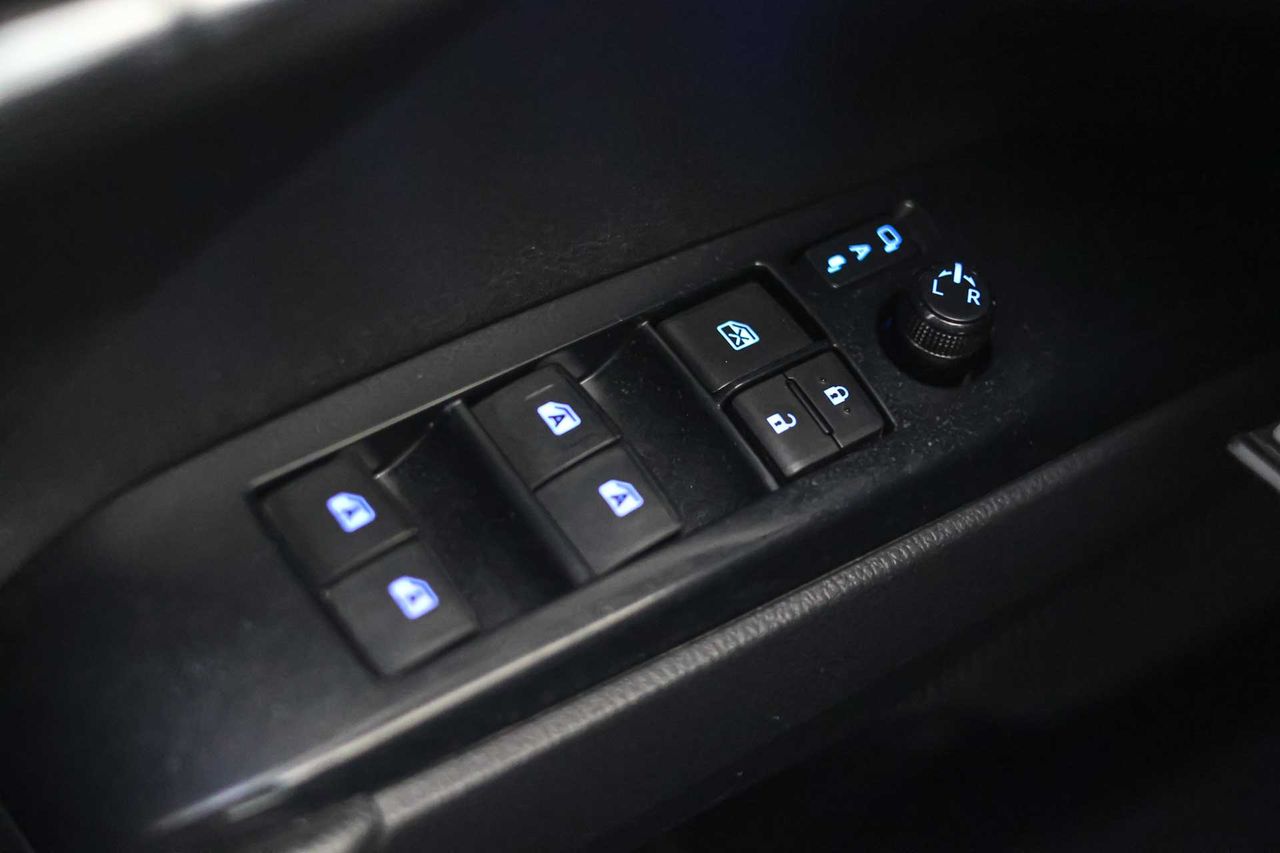 Toyota Camry 2.5 220H Advance - Foto 31