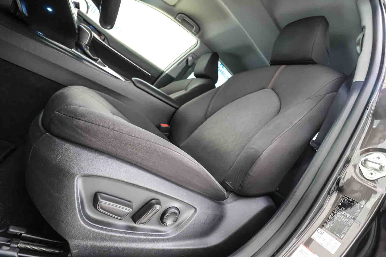Toyota Camry 2.5 220H Advance - Foto 28