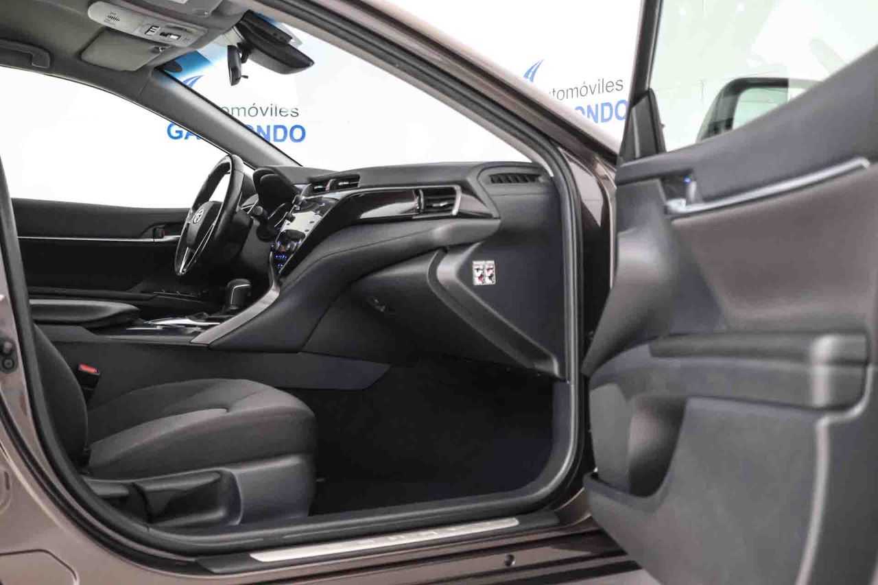 Toyota Camry 2.5 220H Advance - Foto 47