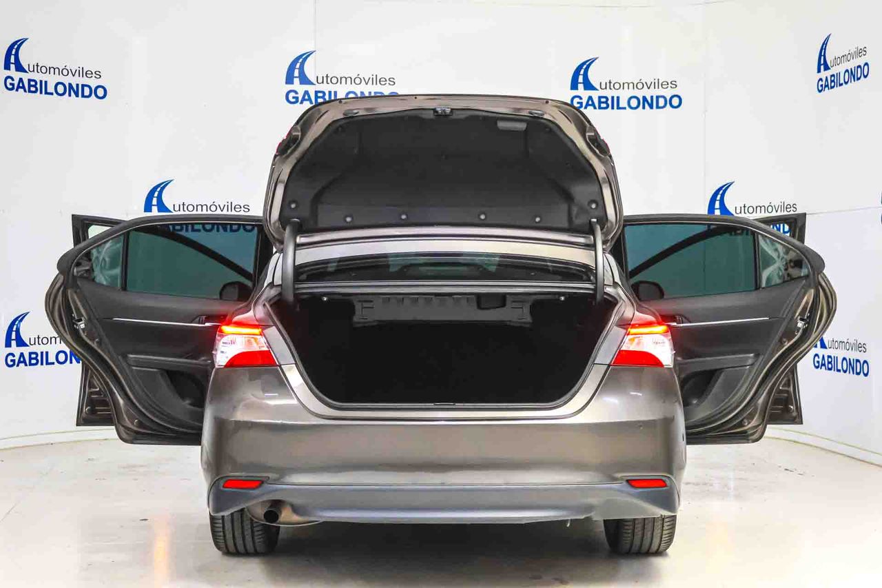 Toyota Camry 2.5 220H Advance - Foto 24