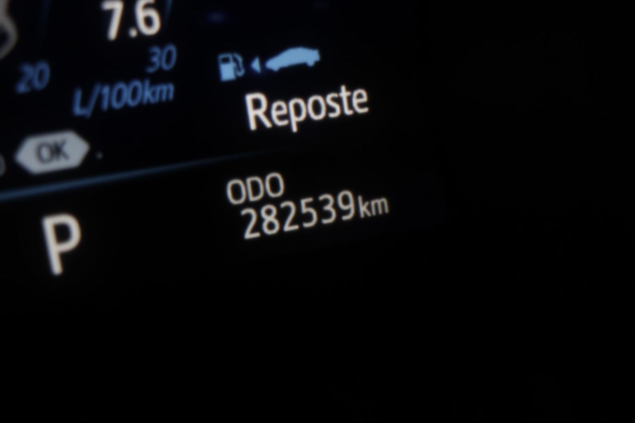 Toyota Camry 2.5 220H Advance - Foto 7