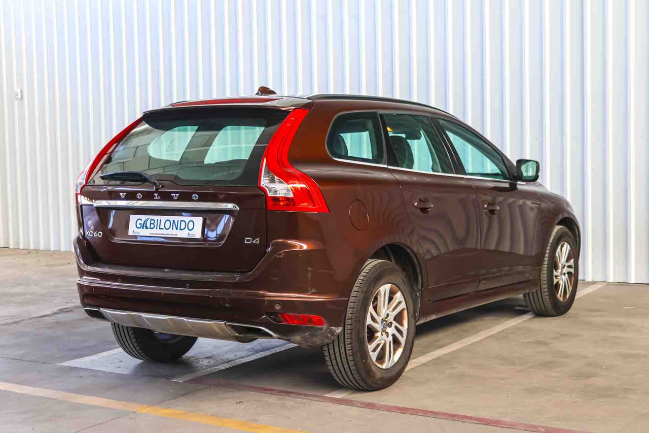 Volvo XC60 2.0 D4 Momentum - Foto 6