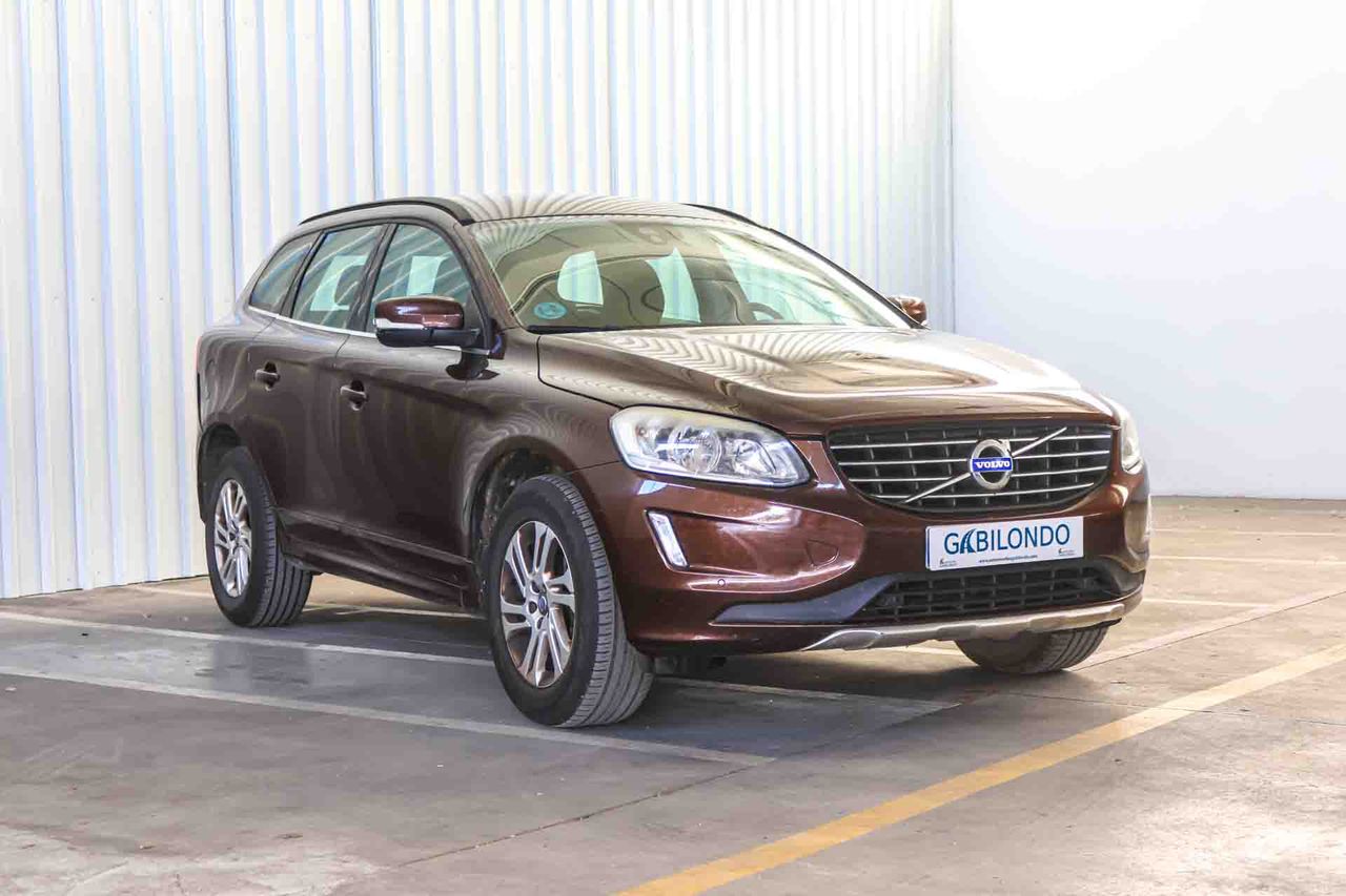 Volvo XC60 2.0 D4 Momentum - Foto 4