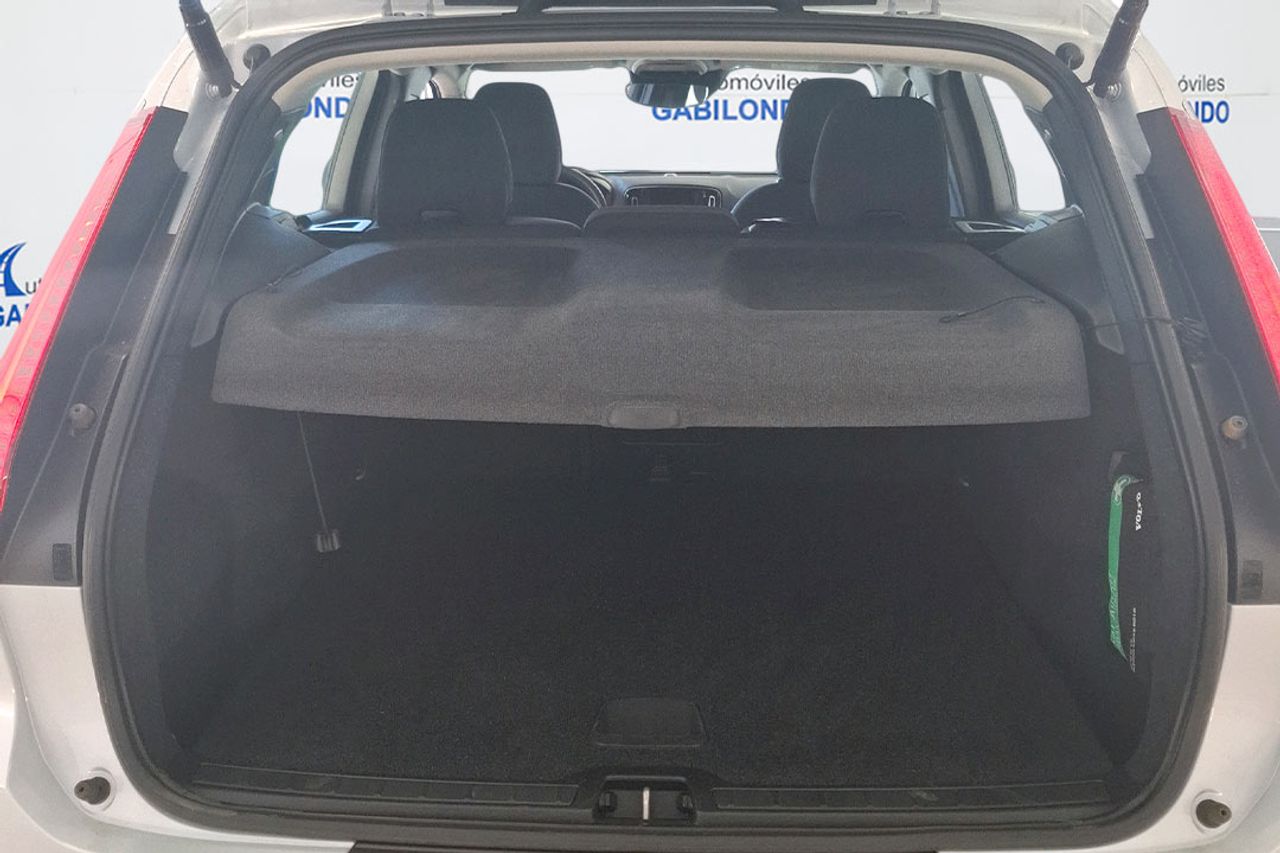Volvo XC40 1.5 T2 Momentum Auto - Foto 8
