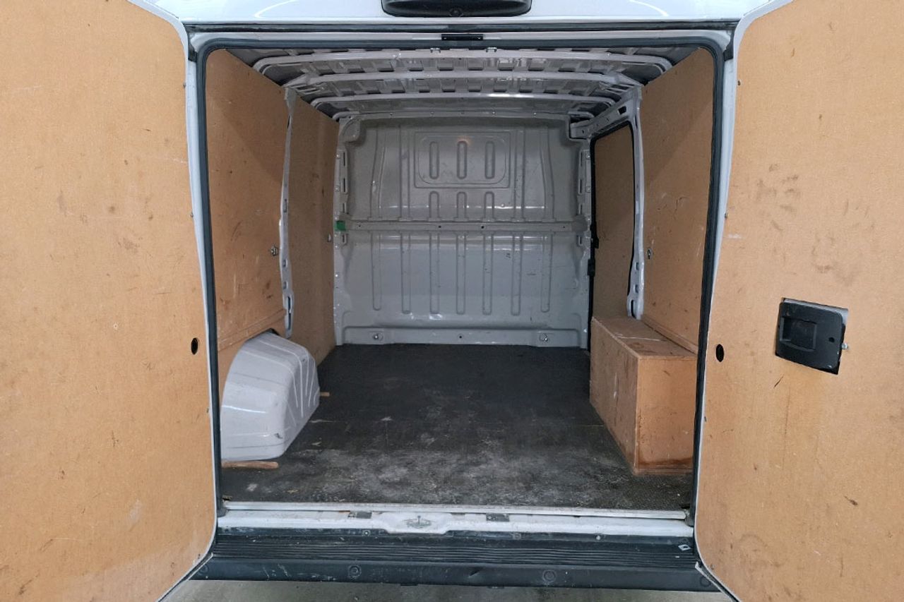 Fiat Ducato Furgón 30 L1H1 2.3 Multijet - Foto 8