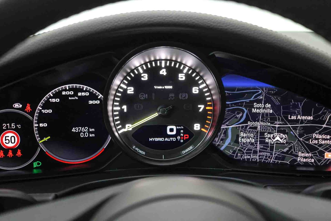 Porsche Panamera 4 E-Hybrid Platinum Edit Sport Turismo **Techo panorámico** - Foto 44