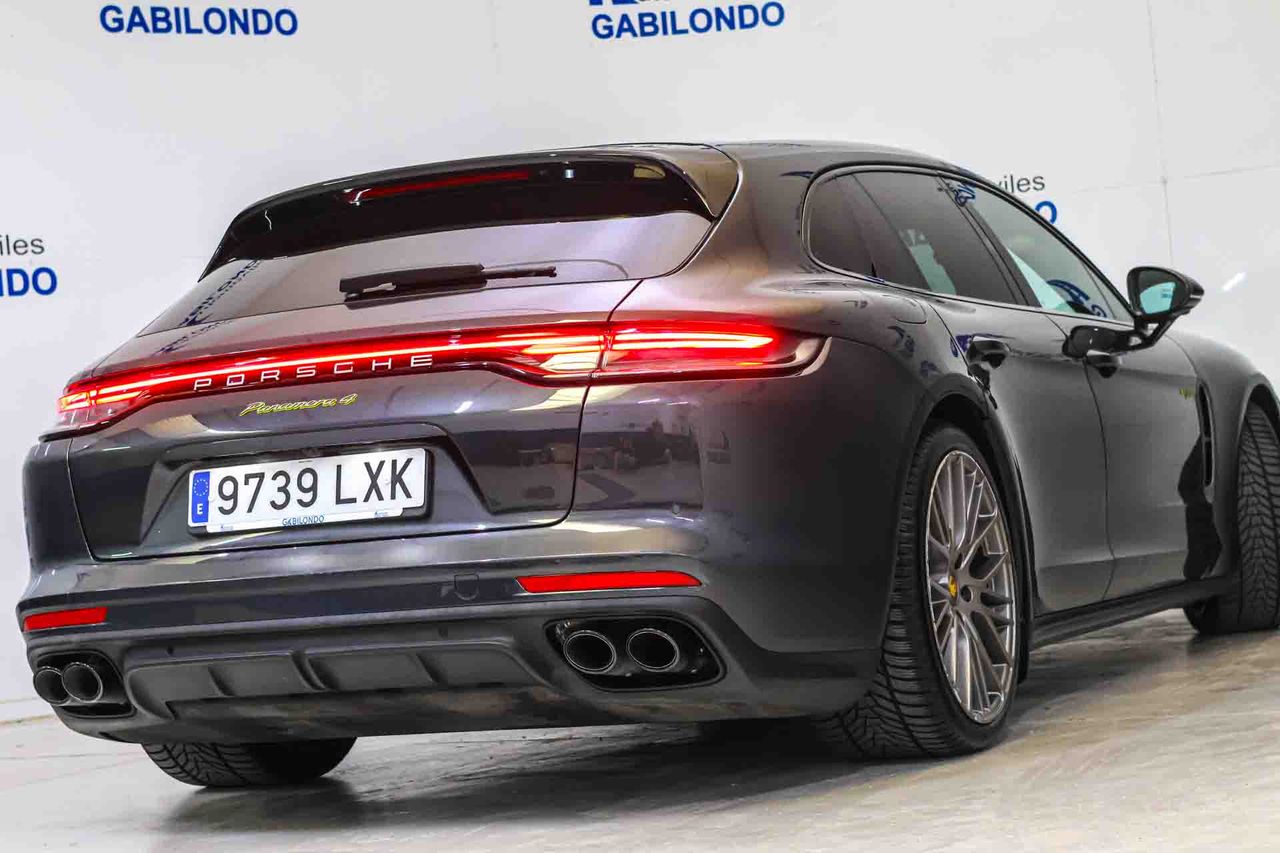 Porsche Panamera 4 E-Hybrid Platinum Edit Sport Turismo **Techo panorámico** - Foto 28