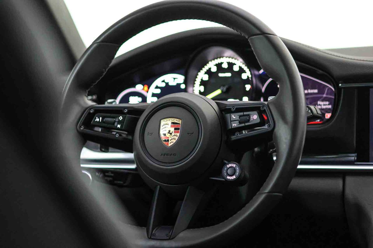 Porsche Panamera 4 E-Hybrid Platinum Edit Sport Turismo **Techo panorámico** - Foto 35