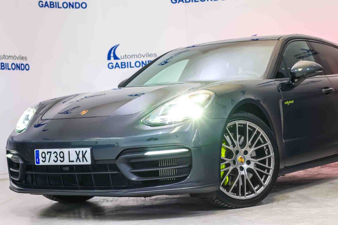 Porsche Panamera 4 E-Hybrid Platinum Edit Sport Turismo **Techo panorámico** - Foto 27