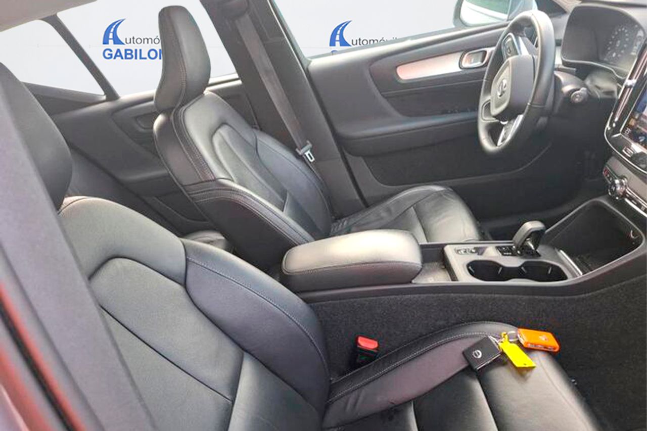 Volvo XC40 1.5 T4 Twin Recharge Inscription Auto - Foto 7
