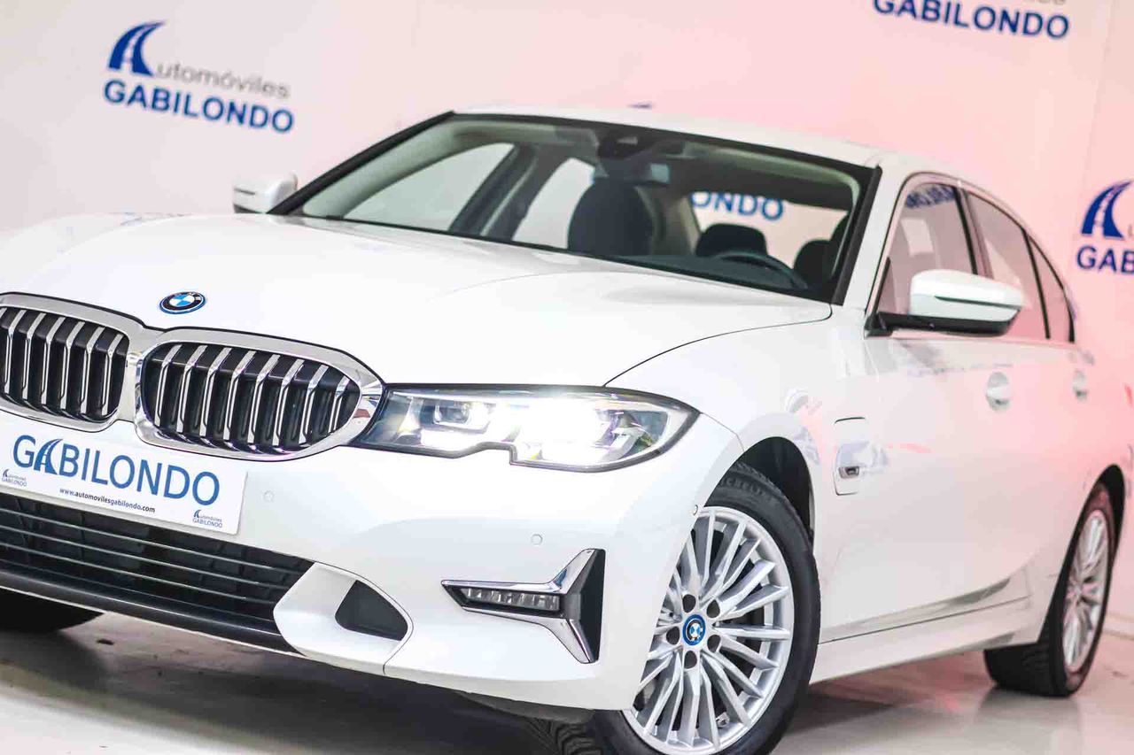 BMW Serie 3 320e - Foto 28