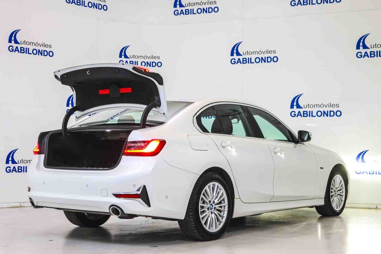 BMW Serie 3 320e - Foto 20