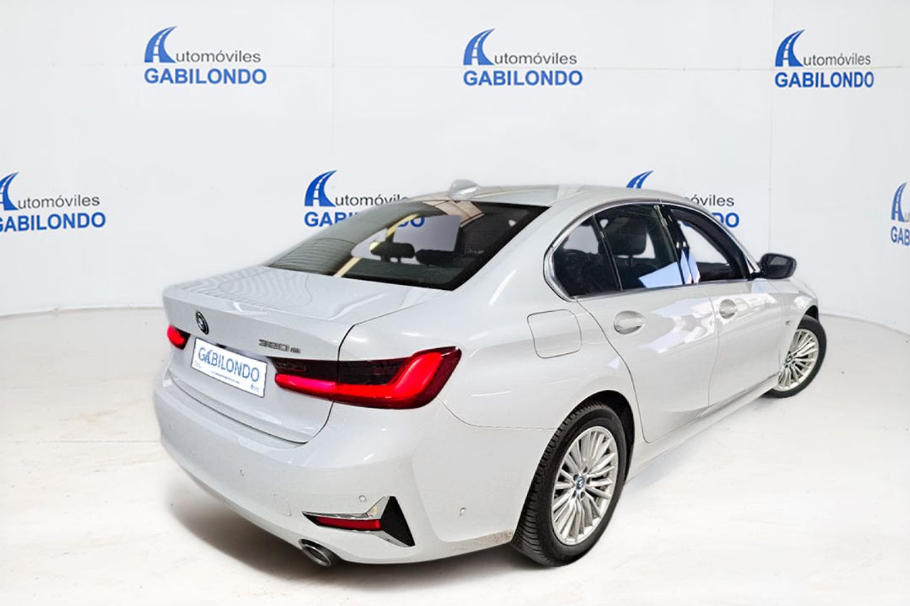 BMW Serie 3 320e - Foto 10