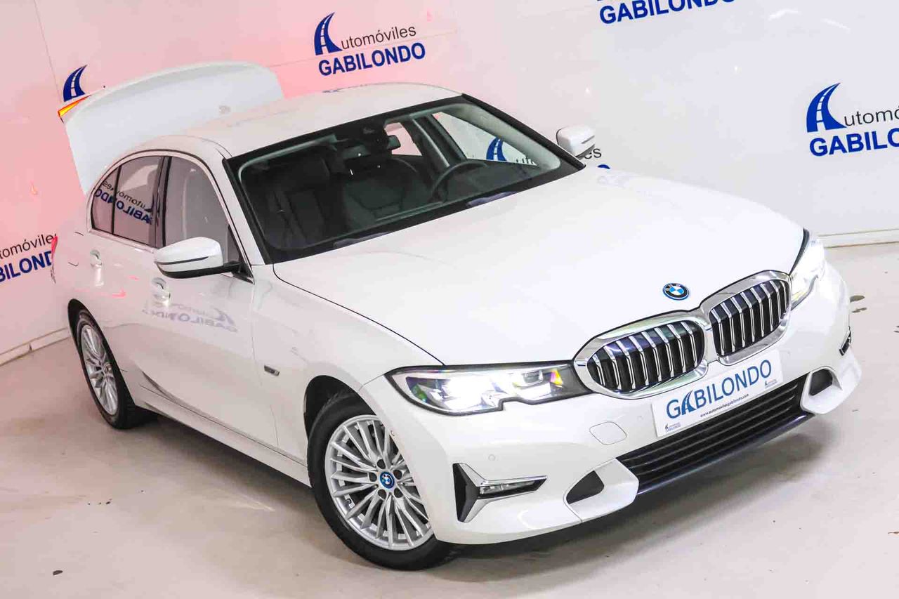 BMW Serie 3 320e - Foto 23