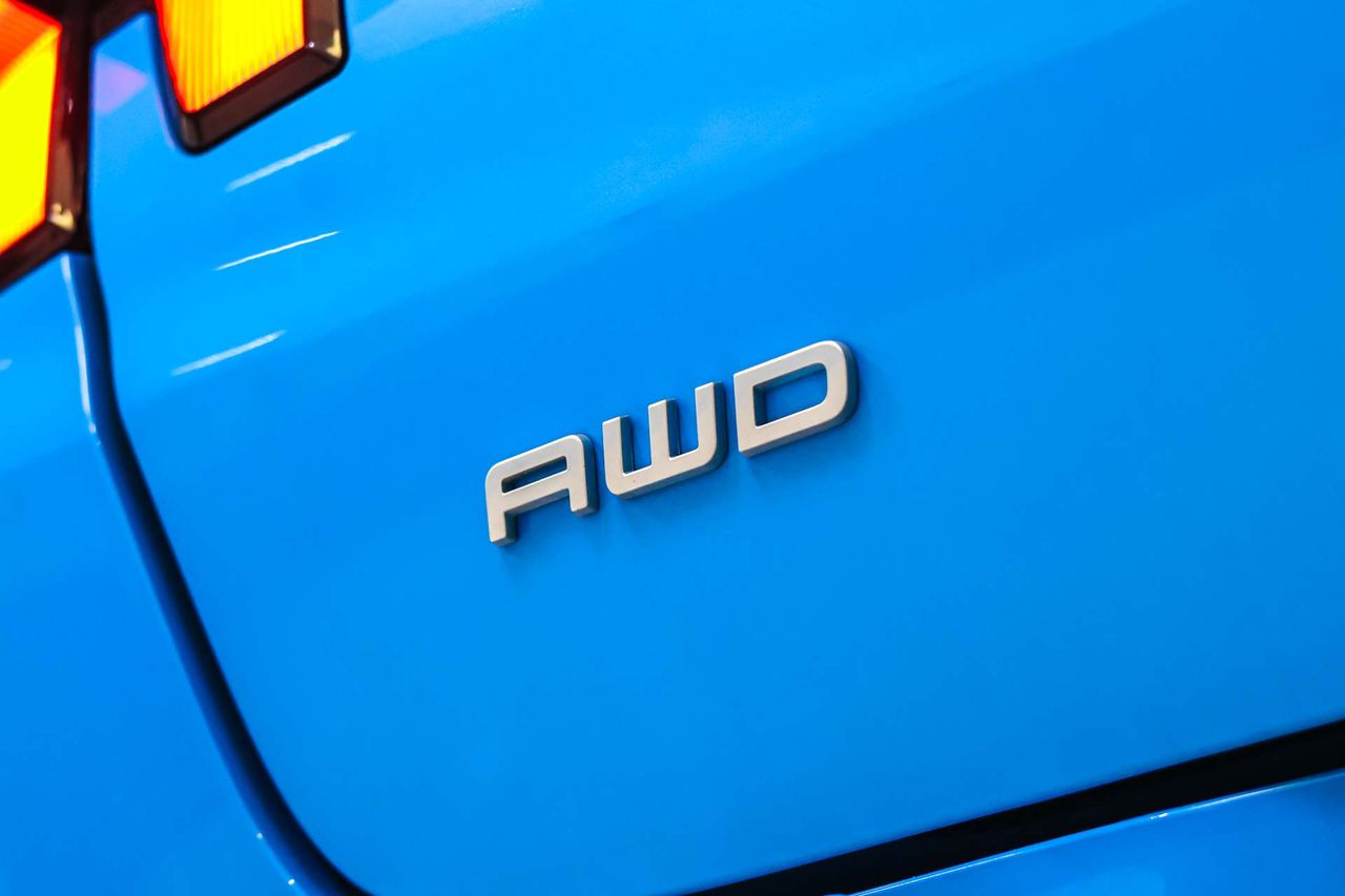 Ford Mustang Mach-E Premium AWD Ran. Están. (Bat. LFP) 232kW **Techo panorámico** - Foto 17