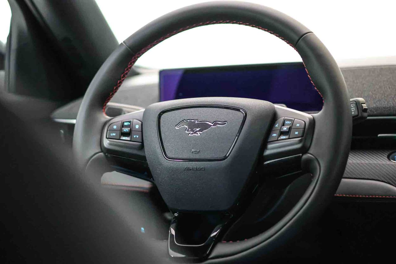 Ford Mustang Mach-E Premium AWD Ran. Están. (Bat. LFP) 232kW **Techo panorámico** - Foto 42