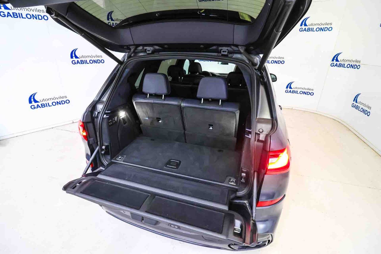 BMW X7 xDrive40i M Sport *Techo panorámico* **7 plazas** - Foto 32
