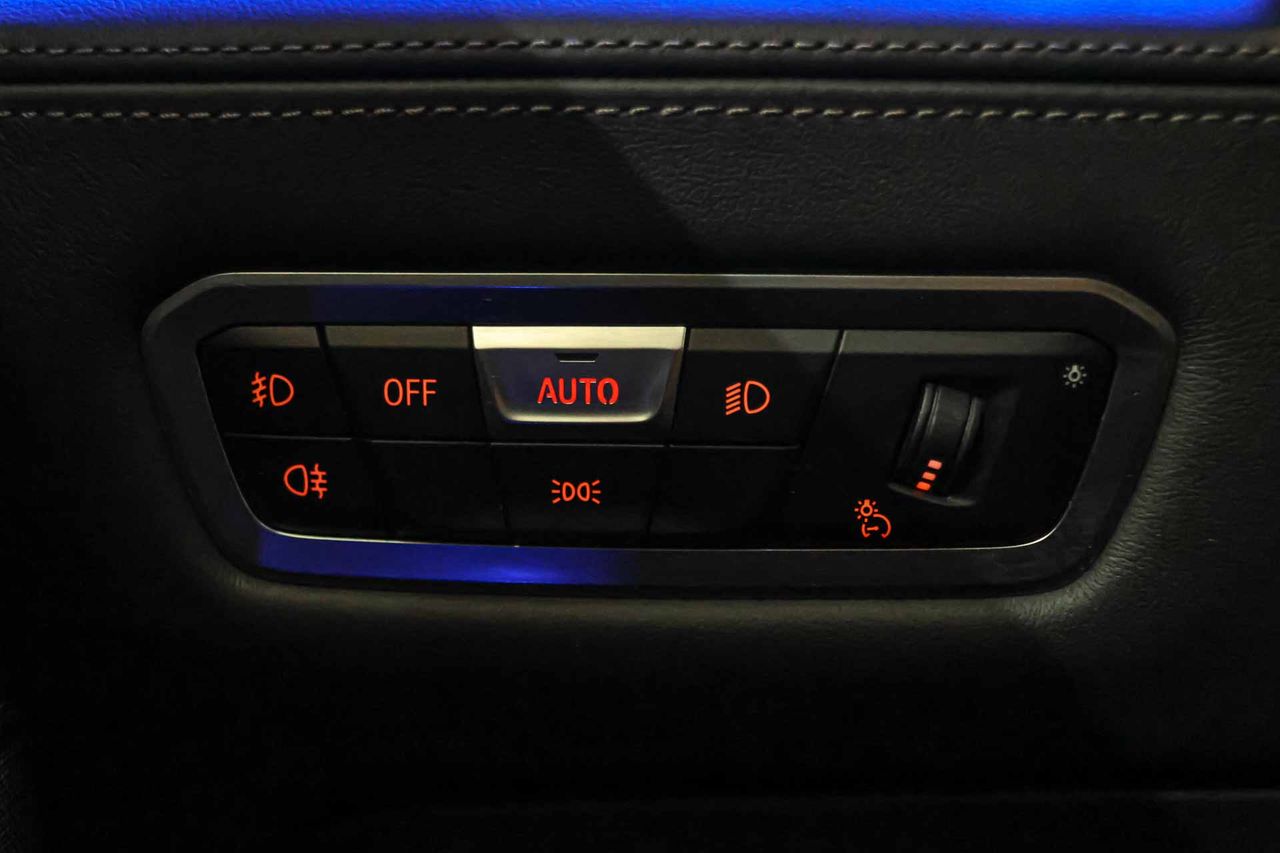 BMW X7 xDrive40i M Sport *Techo panorámico* **7 plazas** - Foto 44