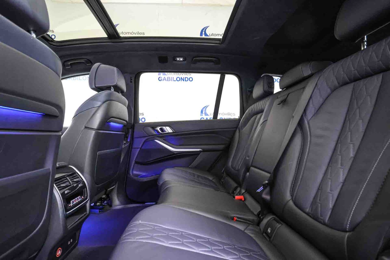 BMW X7 xDrive40i M Sport *Techo panorámico* **7 plazas** - Foto 63