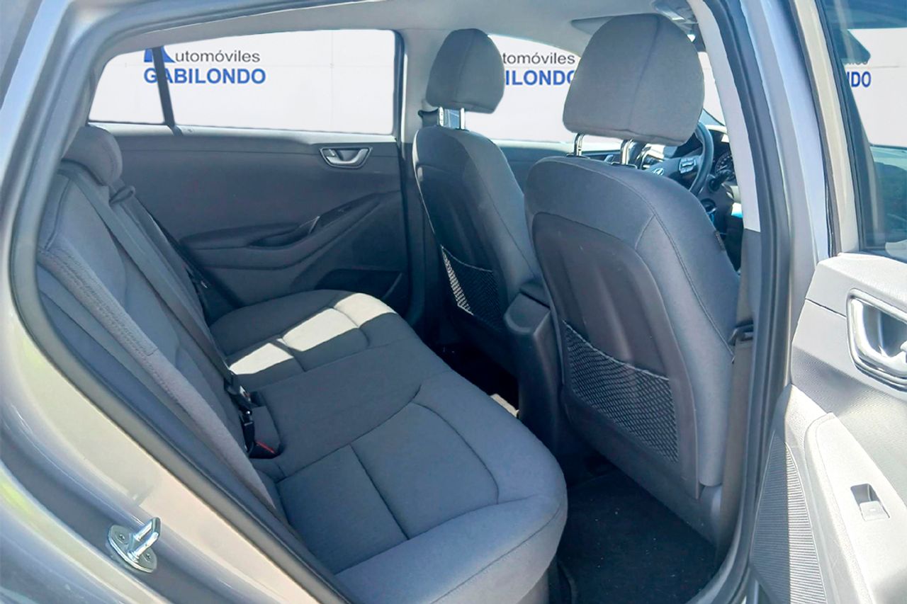 Hyundai IONIQ 1.6 GDI PHEV Klass DCT - Foto 8