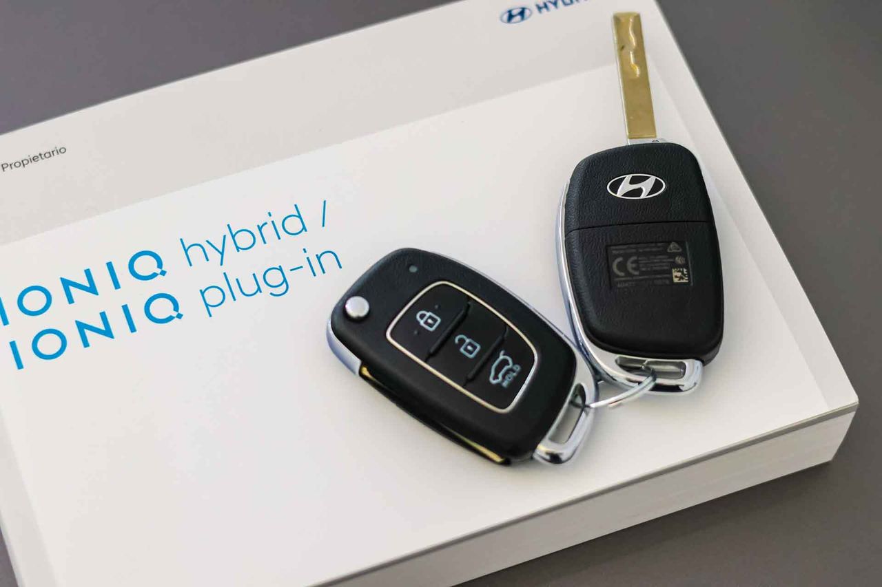 Hyundai IONIQ 1.6 GDI PHEV Klass DCT - Foto 63