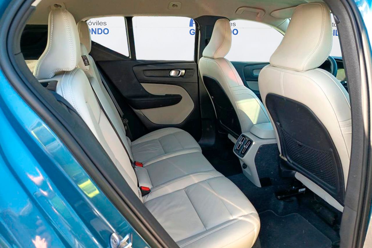 Volvo XC40 2.0 B4 G AWD Plus Bright Auto - Foto 7
