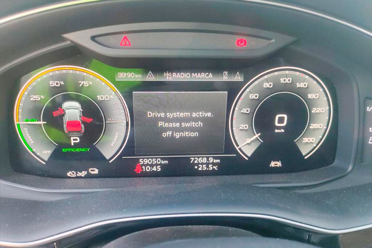 Audi Q8 55 TFSIe 280kW (381CV) quattro tiptronic **Techo panorámico** - Foto 4