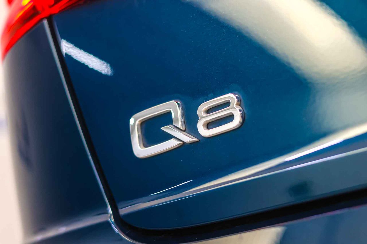 Audi Q8 55 TFSIe 280kW (381CV) quattro tiptronic **Techo panorámico** - Foto 14