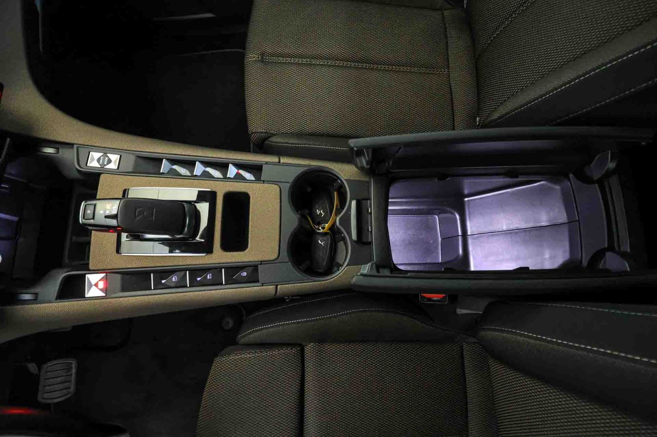 DS DS 7 Crossback 1.6 E-Tense 225 GRAND CHIC Auto - Foto 47