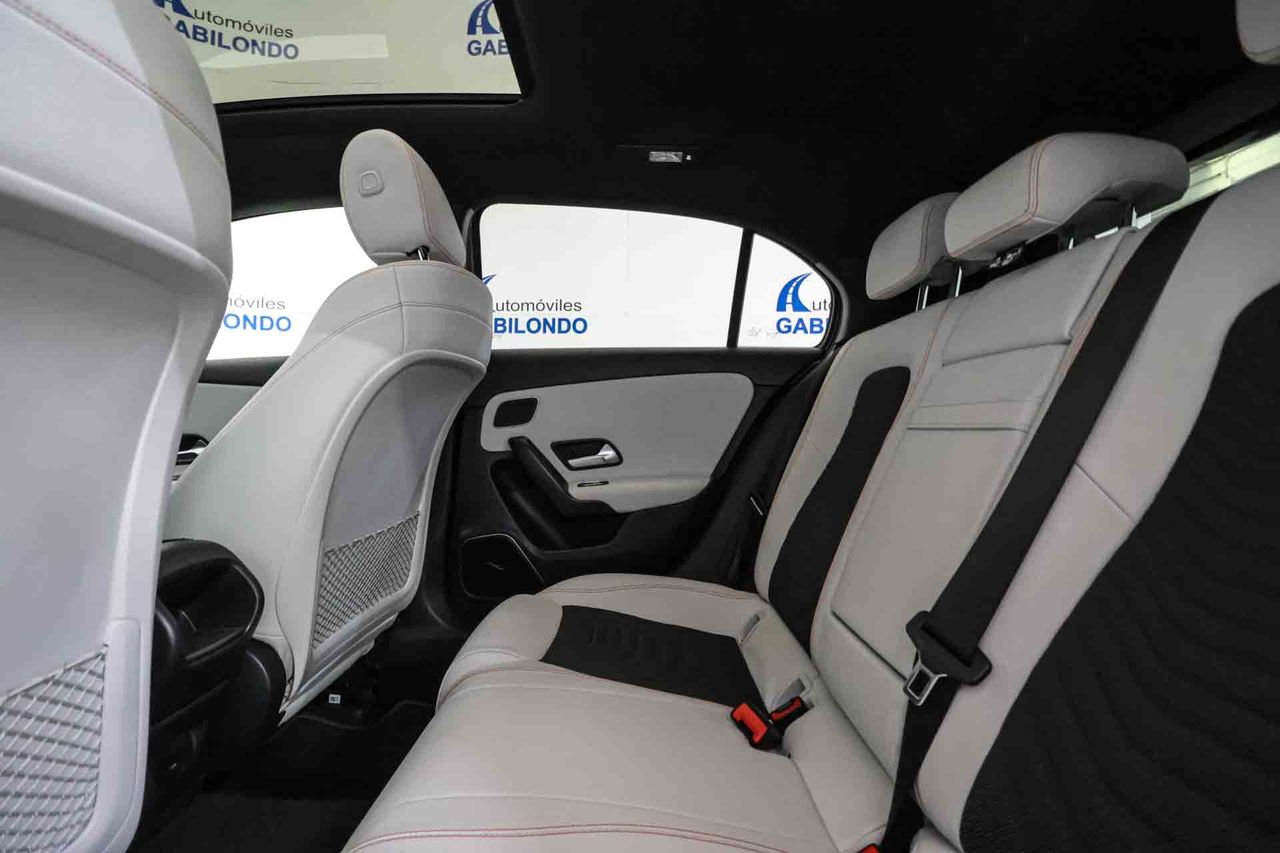 Mercedes Clase A A 180 d **Techo panorámico** - Foto 50
