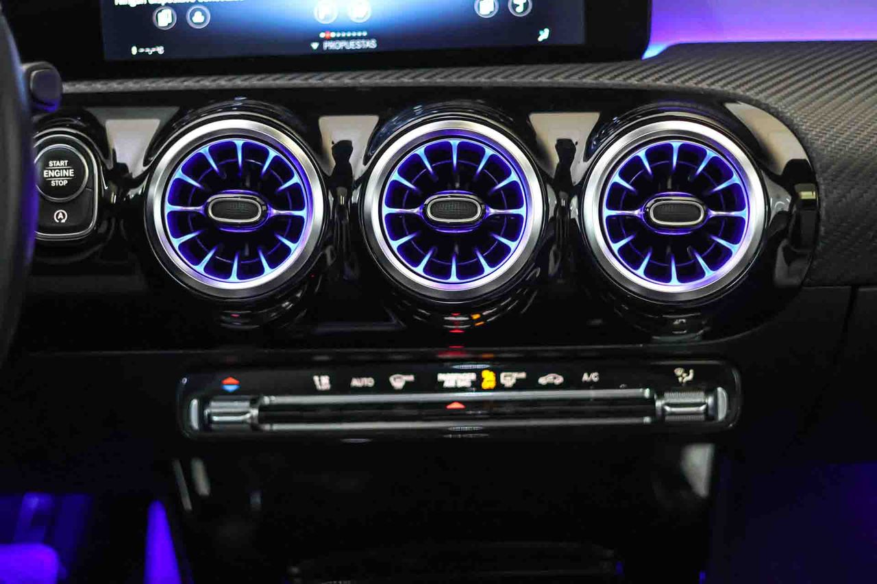 Mercedes Clase A A 180 d **Techo panorámico** - Foto 44