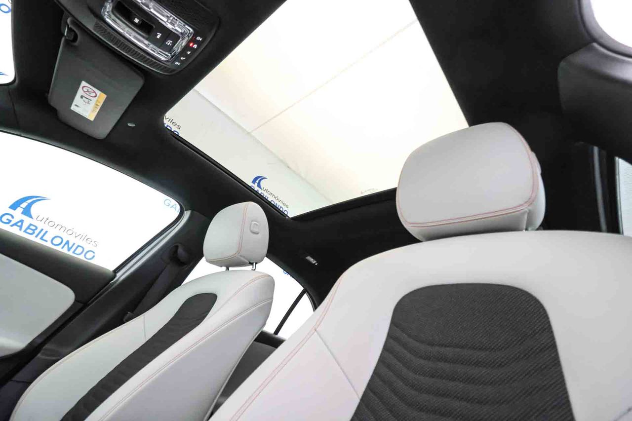 Mercedes Clase A A 180 d **Techo panorámico** - Foto 29