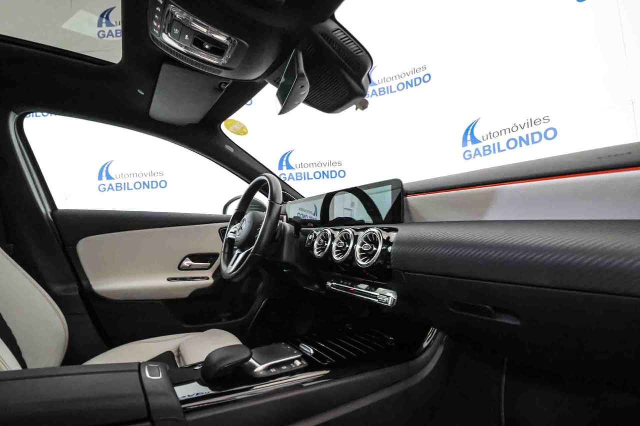 Mercedes Clase A A 180 d **Techo panorámico** - Foto 47