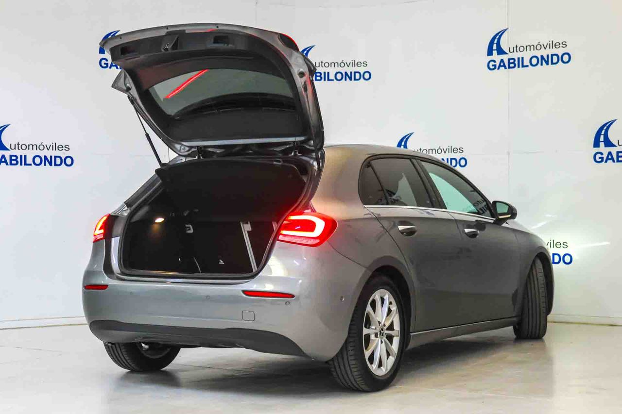 Mercedes Clase A A 180 d **Techo panorámico** - Foto 18