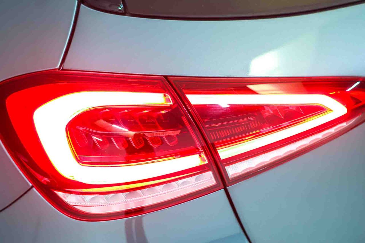 Mercedes Clase A A 180 d **Techo panorámico** - Foto 16