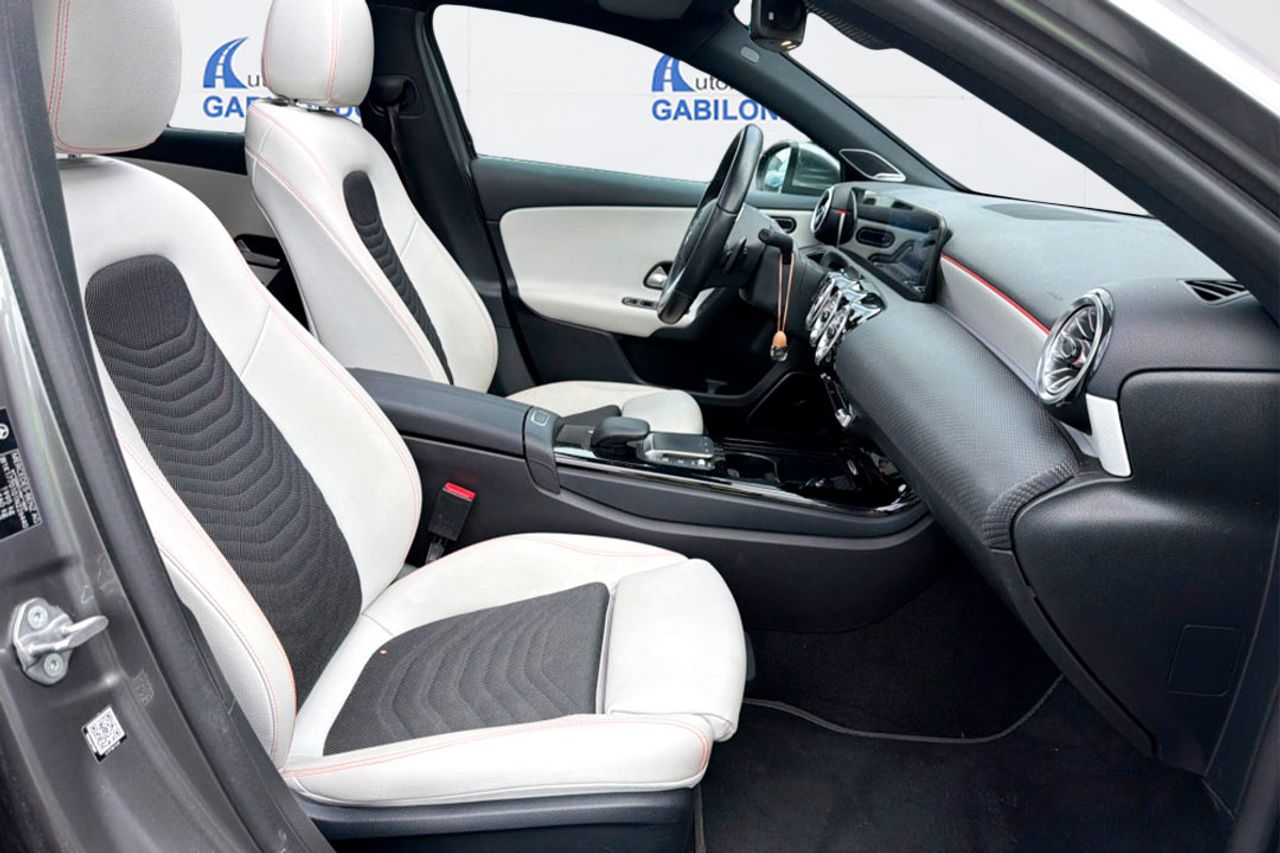 Mercedes Clase A A 180 d **Techo panorámico** - Foto 6