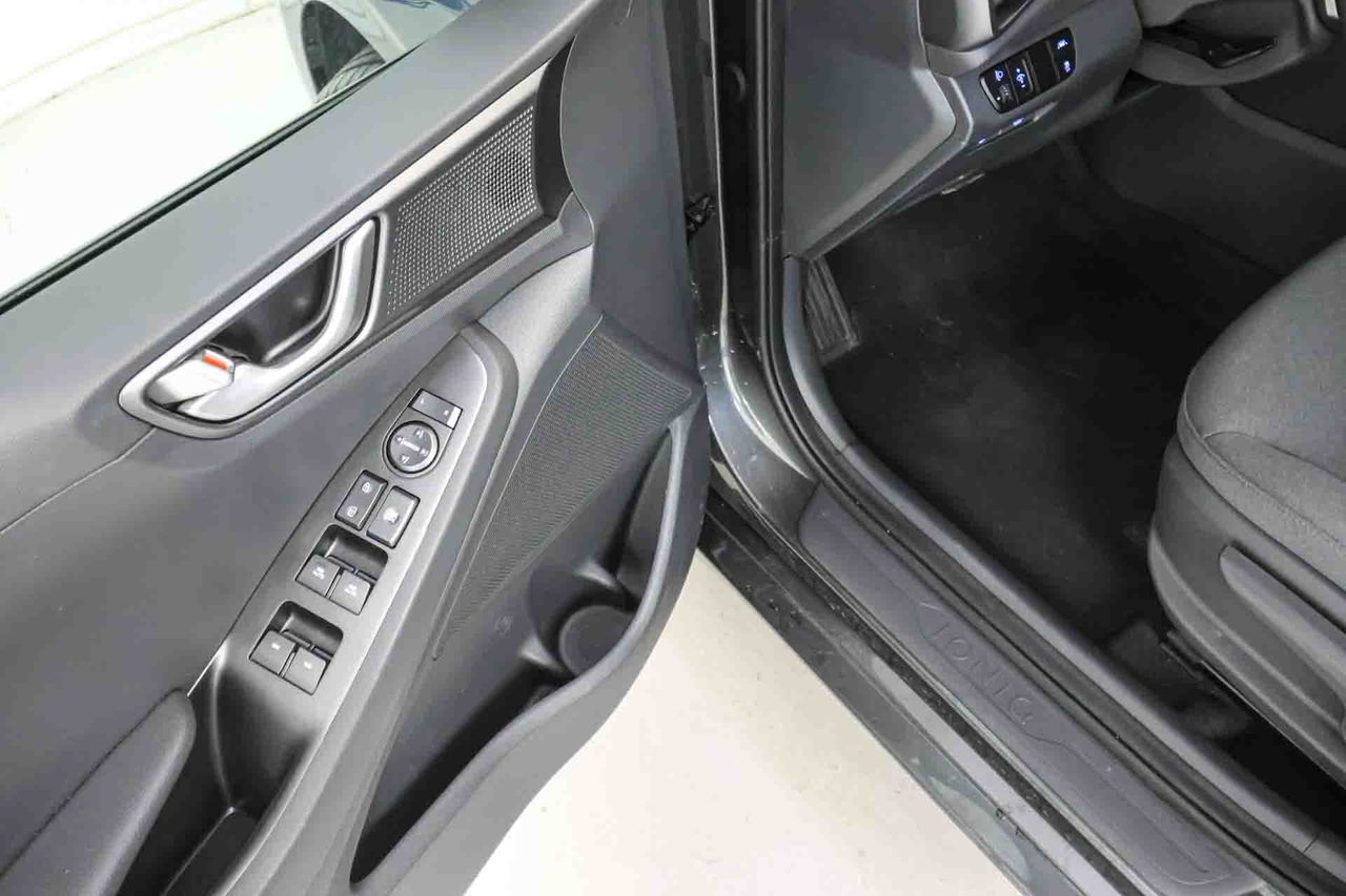 Hyundai IONIQ 1.6 GDI HEV Klass DCT - Foto 30