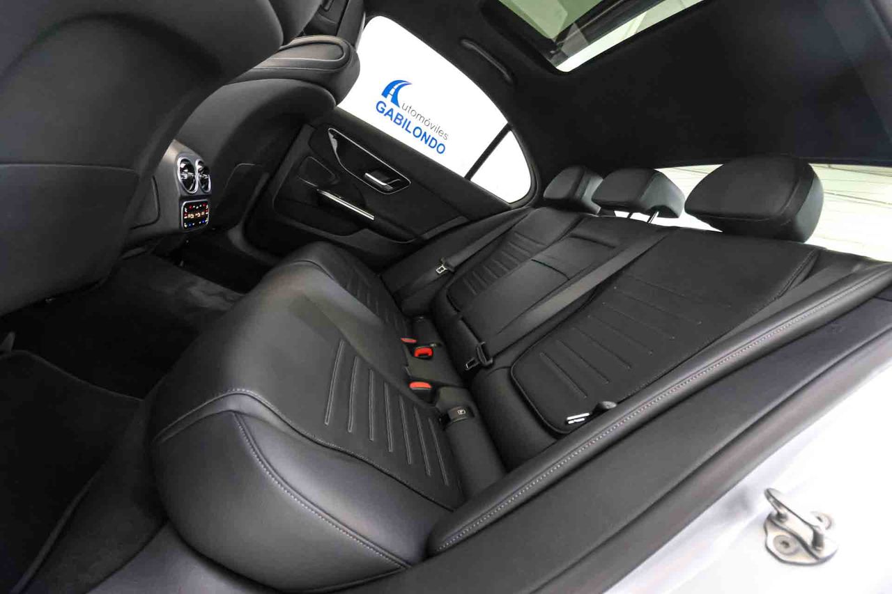 Mercedes Clase C C 200 AMG Line **Techo panorámico** - Foto 46