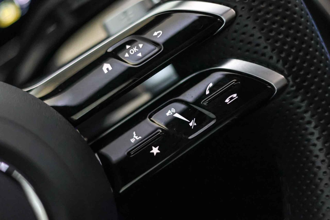 Mercedes Clase C C 200 AMG Line **Techo panorámico** - Foto 40