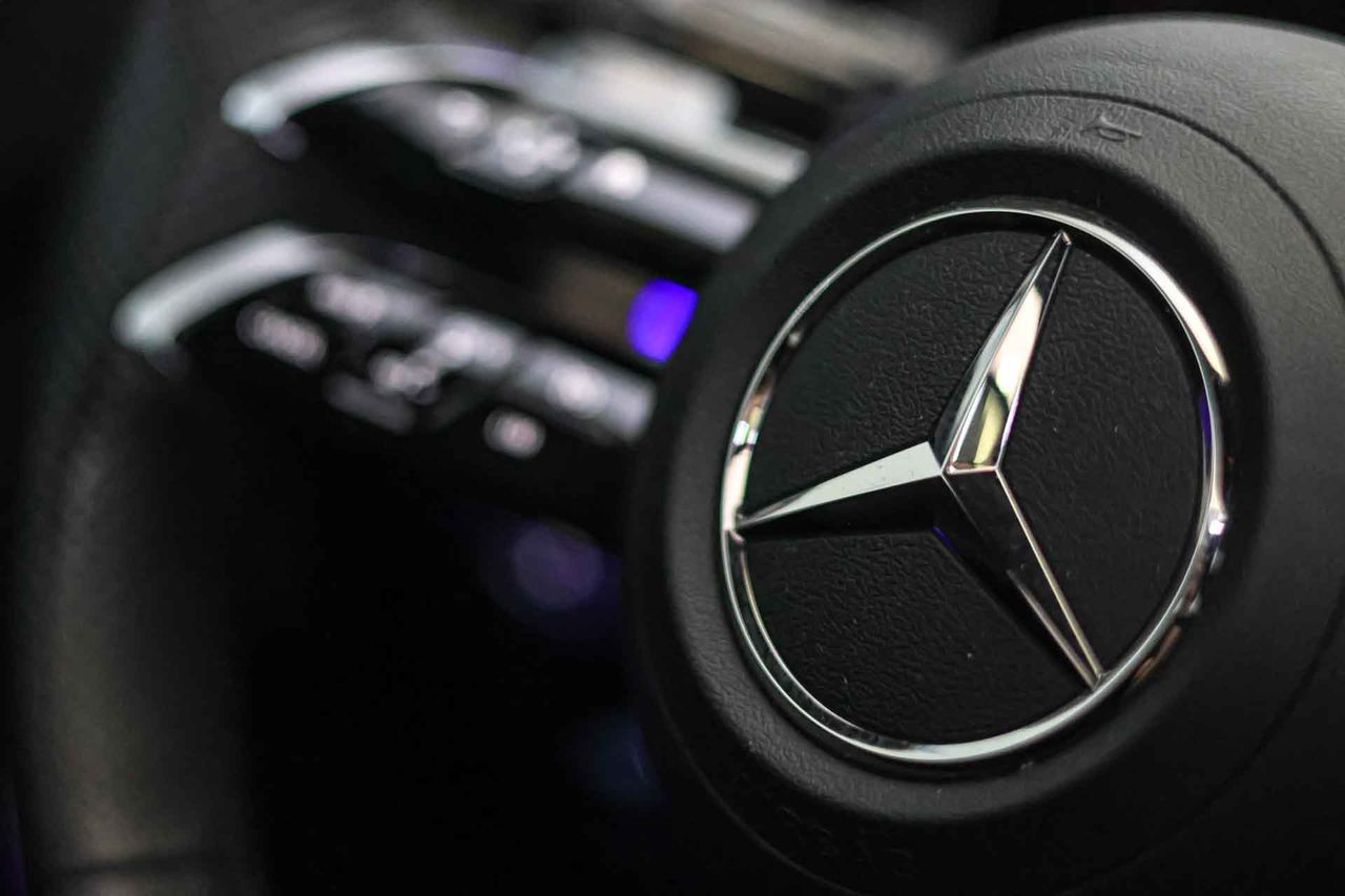 Mercedes Clase C C 200 AMG Line **Techo panorámico** - Foto 37