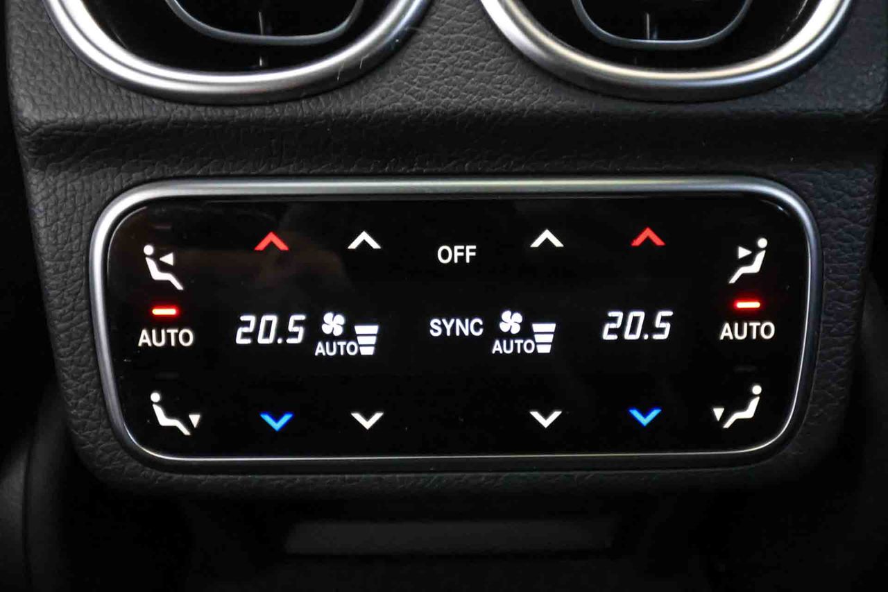 Mercedes Clase C C 200 AMG Line **Techo panorámico** - Foto 47