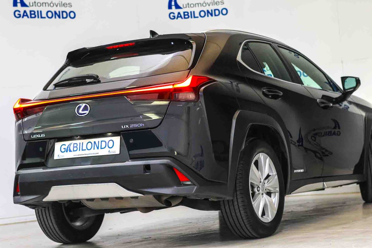 Lexus UX 2.0 250h Business - Foto 28