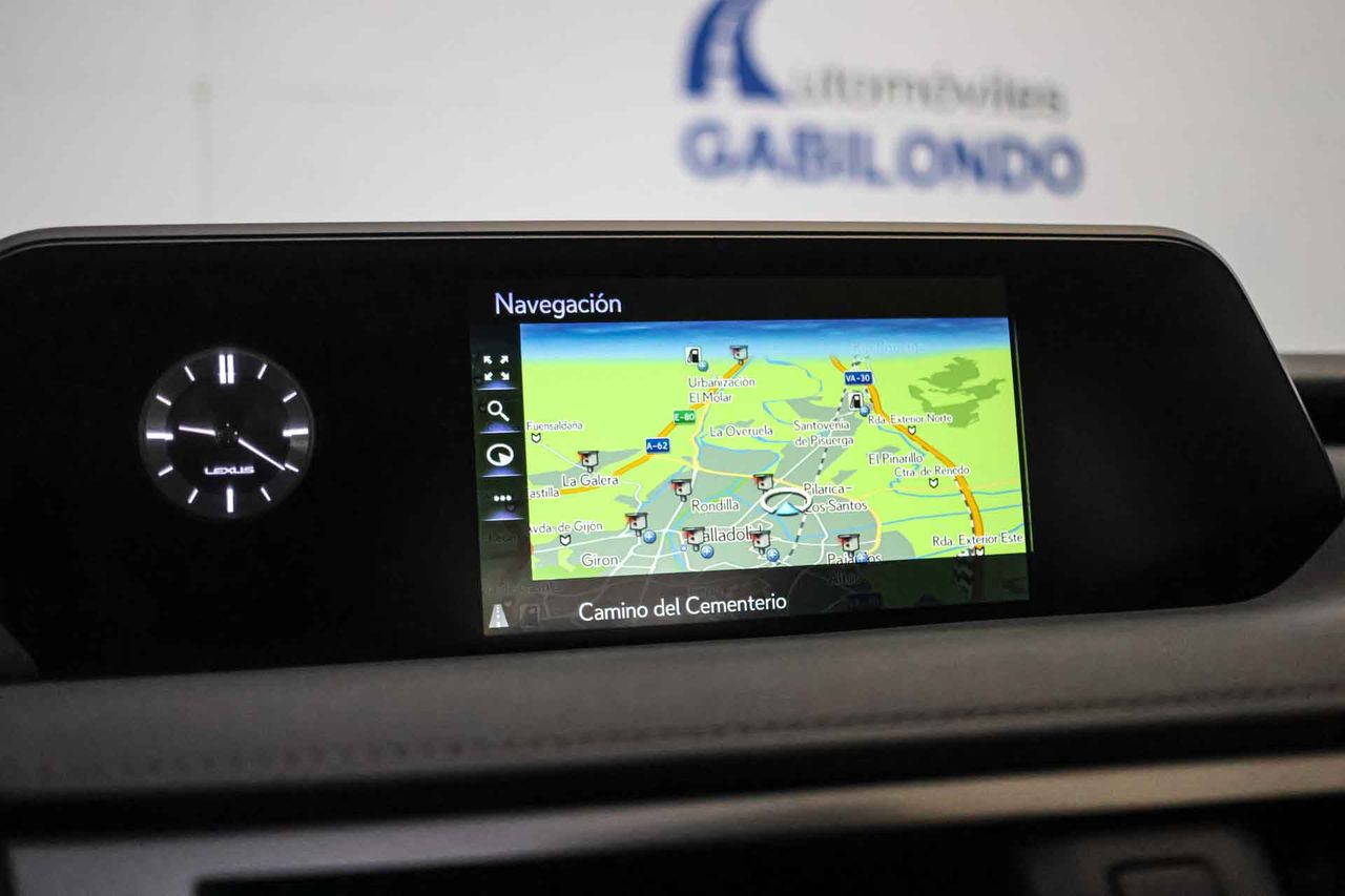 Lexus UX 2.0 250h Business - Foto 61